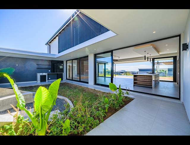 4 BEDROOM HOUSE FOR SALE IN ZULULAMI LUXURY COASTAL ESTATE